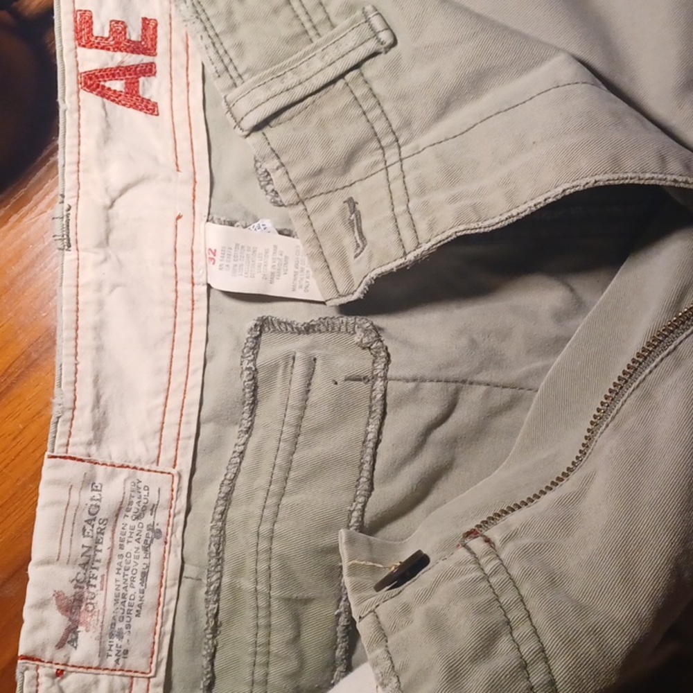American Eagle AE Cargo Shorts Men's Size 32